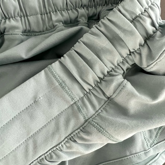 Lululemon Hotty Hot Shorts - Picture 6 of 7